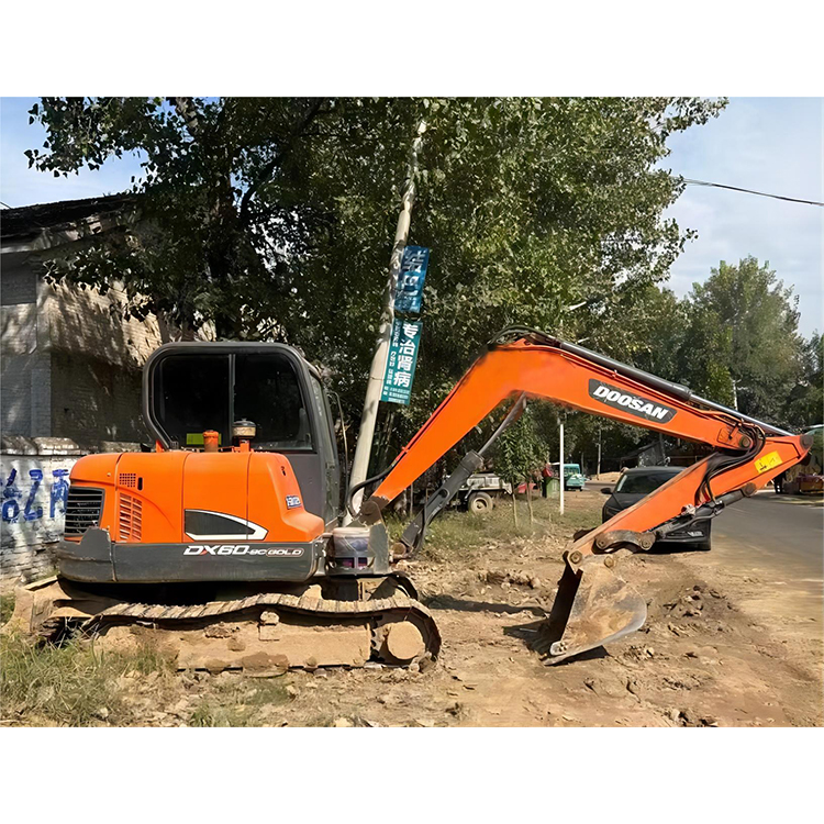 DOOSAN DX60 2017 Used Mini Excavator Compact Best Price