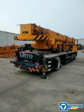 XCMG 2011 Second Hand 70ton QY70K-I Telescopic Boom Mobile Crane Truck Crane