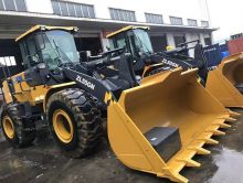 XCMG used 5 ton earthmoving machinery wheel loader ZL50GN price