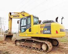 KOMATSU PC200-8 Old Excavators Excavating Equipments Tracked Excavator For Sale