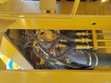 XCMG Second Hand Construction Crane Used Crawler Crane Truck XGC130-I