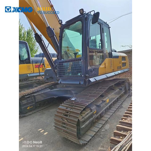 XCMG 2020 year 25 ton XE245DK second hand crawler Excavator