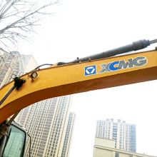 XCMG Official 21 Ton Second Hand Hydraulic Crawler Excavator XE215CA for Sale