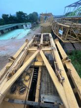 XCMG official 2015 year second hand Crawler Crane XGC500 price