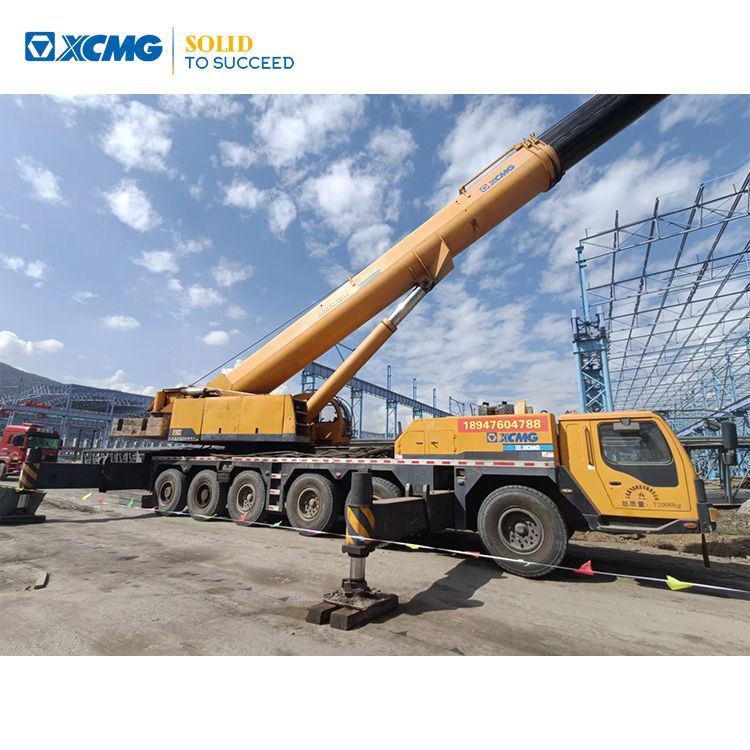 XCMG 2012 year used crane trucks QAY240 for sale