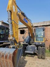 XCMG 2019 year used wheel excavator XE150WB Price