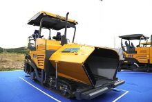 XCMG RP753 Paver Block Making Machine Rubber Track For Mini Asphalt Paver Price