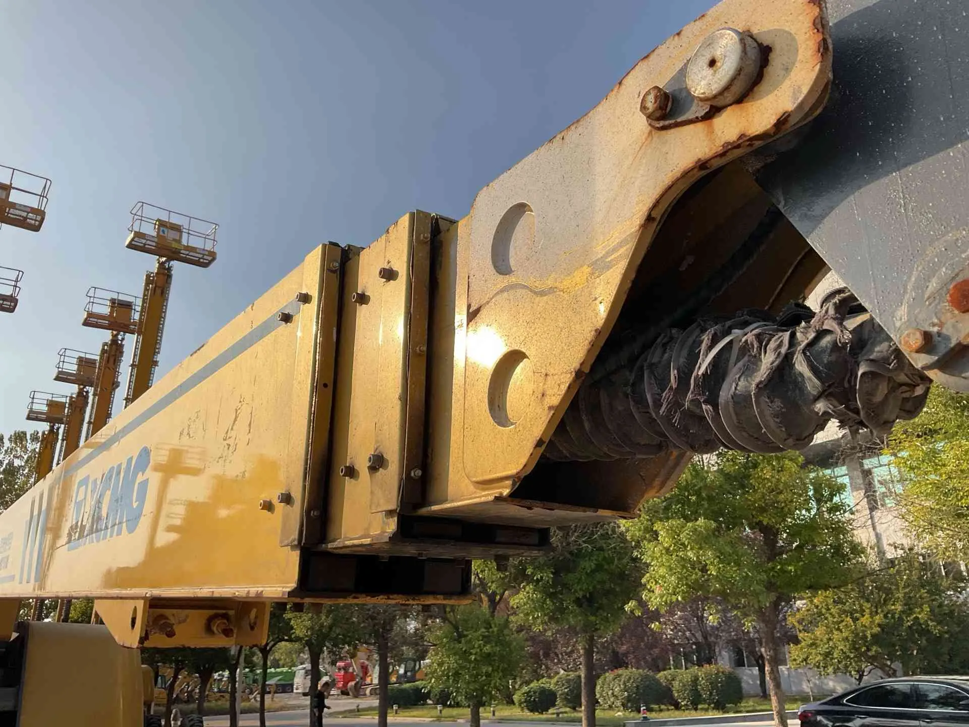 XCMG Factory Used Diesel Aerial Work Platform 2016 Year 26m Cherry