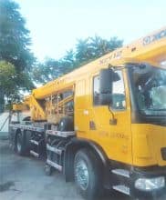 XCMG Offixial Used crane XCT12 12 ton high quality small truck crane for sale