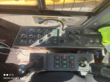 XCMG Official Secondhand 200 Tons Mobile Jib Crawler Crane XGC200 Hot Sale