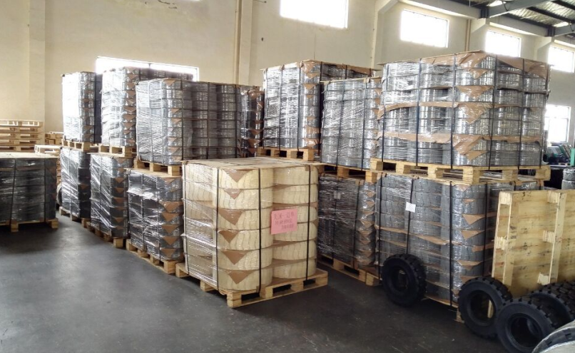 18x7x12 1/8 solid rubber tire for Milling machine, trailer