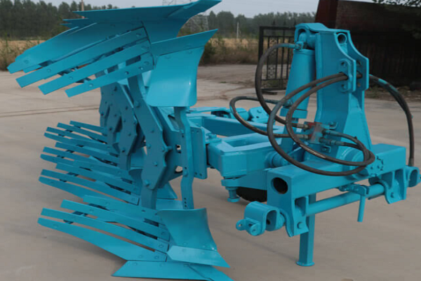 Leyuan Agriculture Machinery Hydraulic Reversible Plough Mould Board Plough 1L-220 share plow