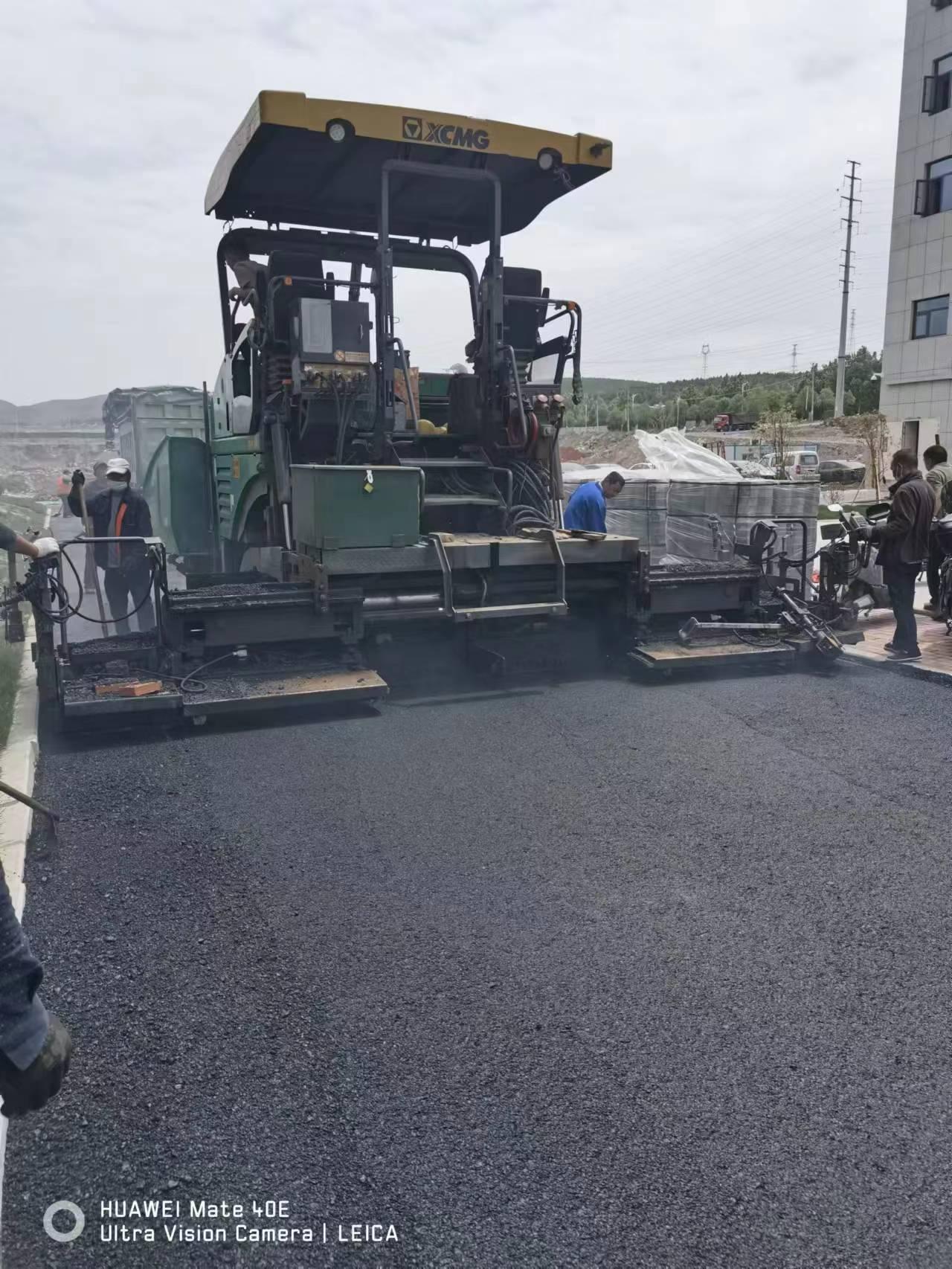 XCMG Used Asphalt Paver Machine RP603 for sale