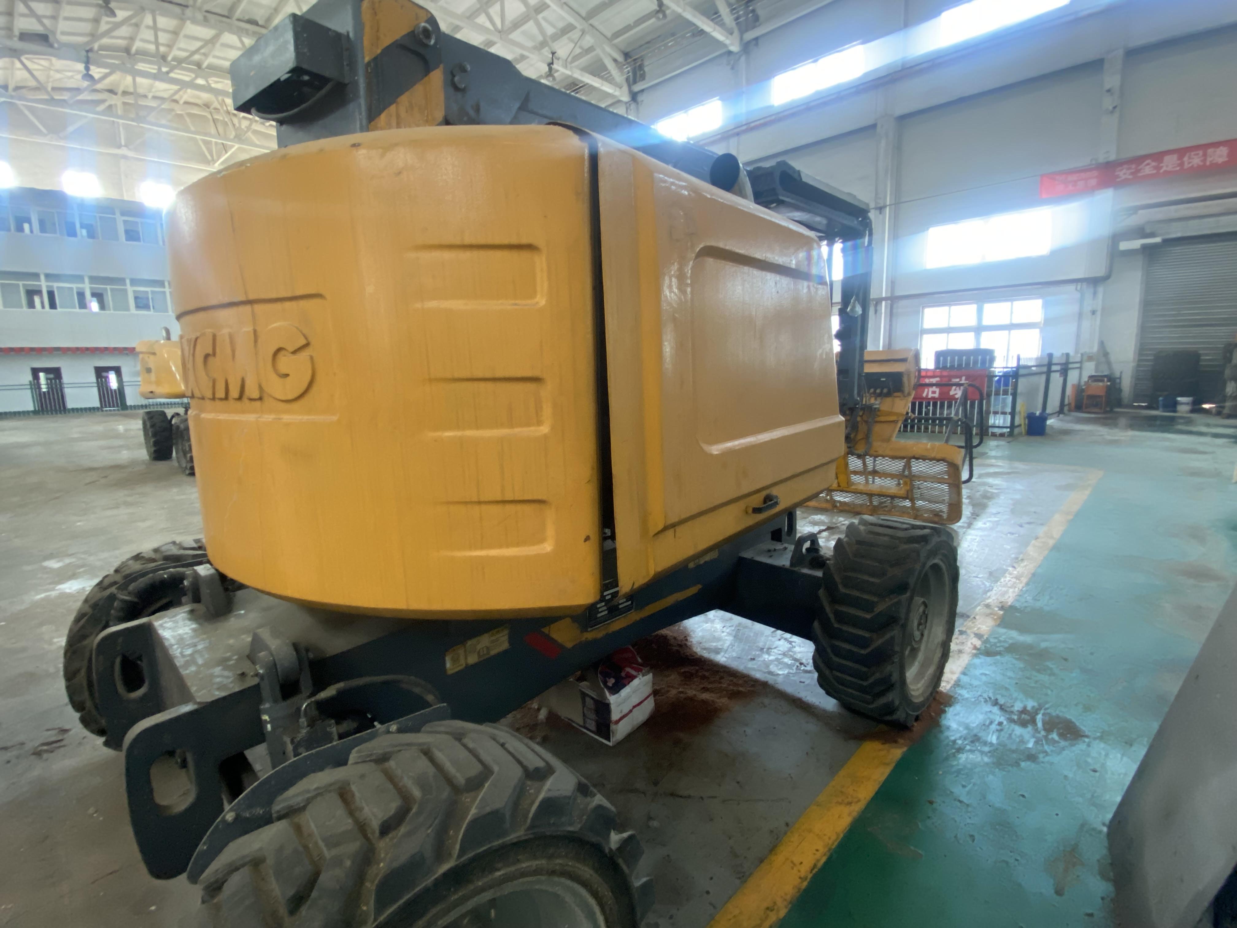 XCMG used articulated boom lift GTBZ14
