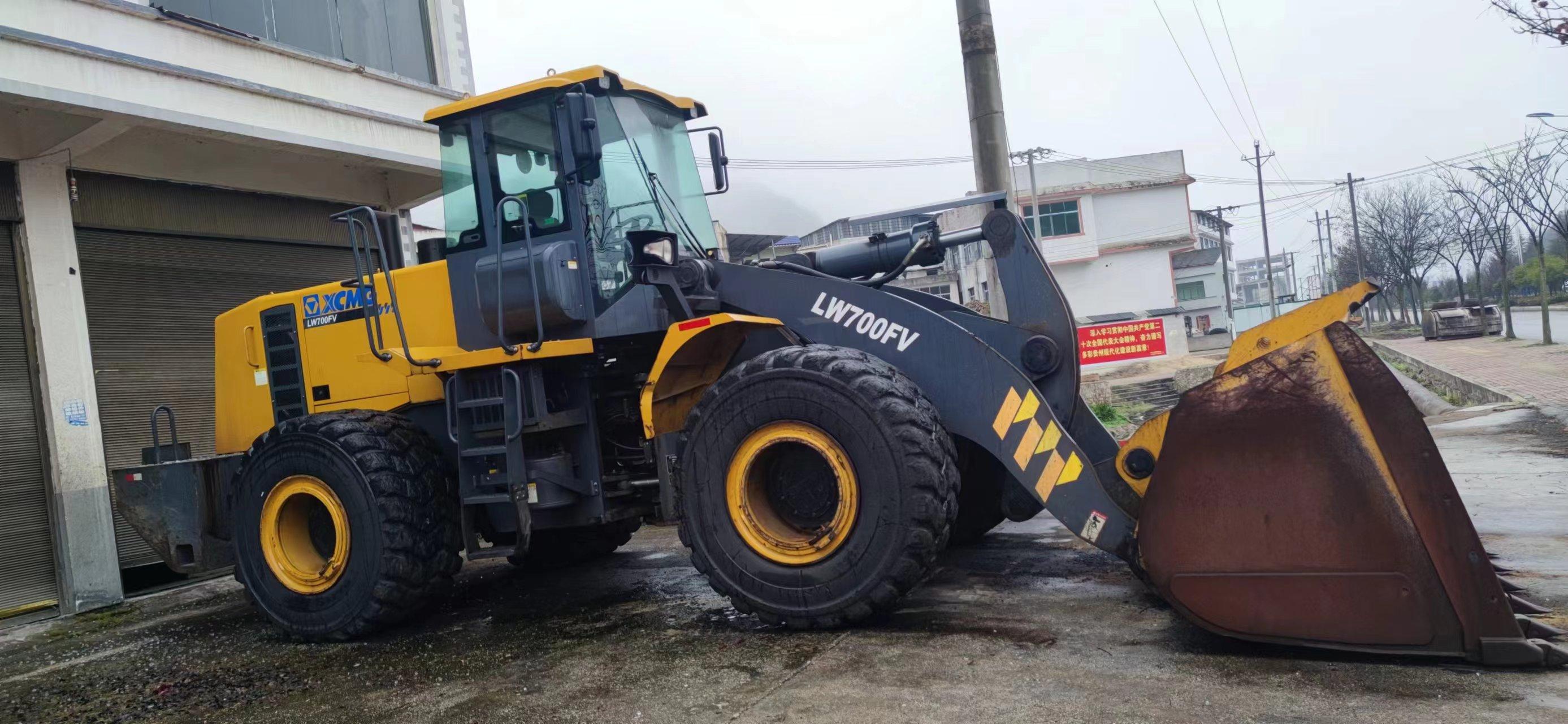 XCMG second hand wheel loader LW700FV