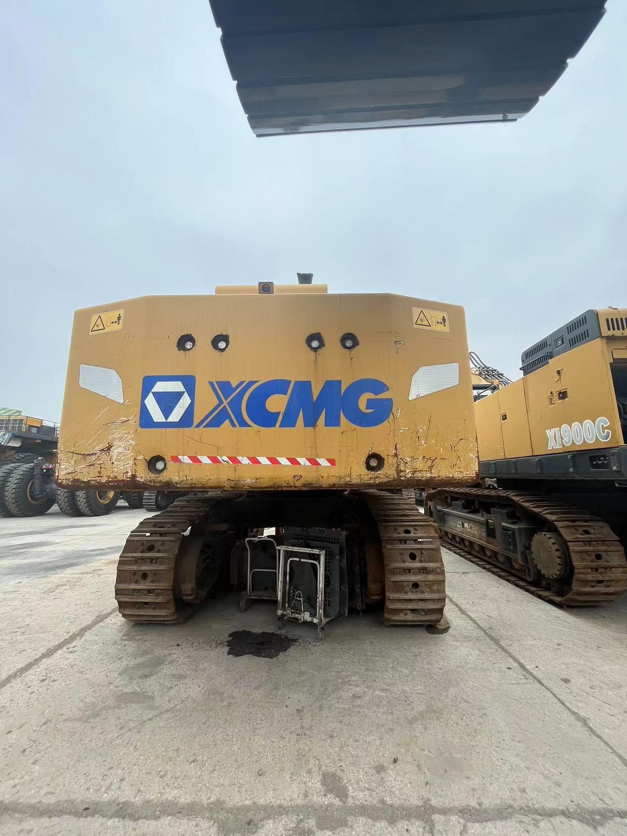 XCMG hydraulic used mining Crawler Excavator XE900D