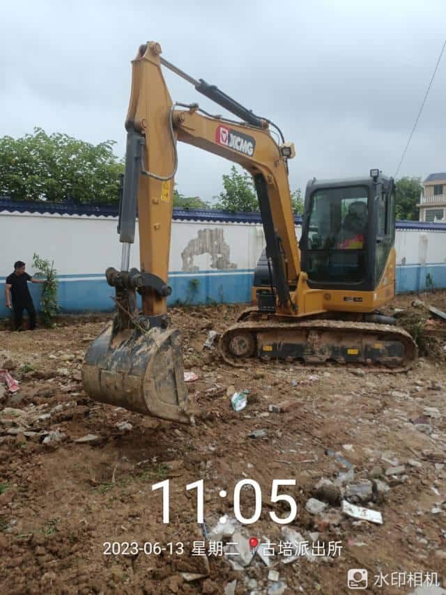 XCMG manufacturer 6 ton used crawler excavator XE60D