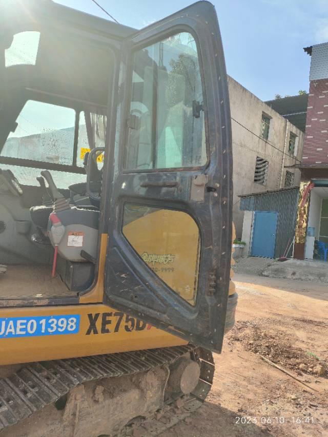 XCMG used mini excavator XE75D