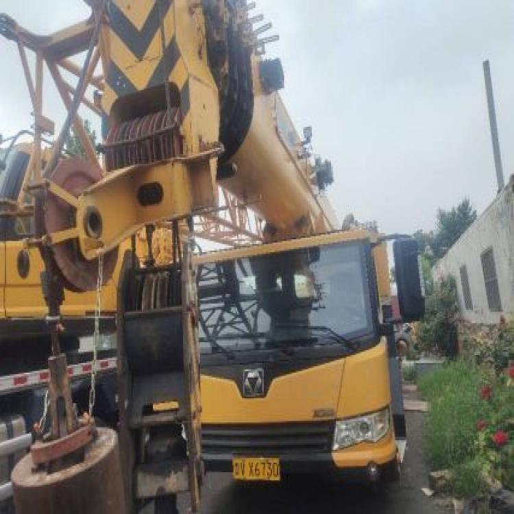 XCMG XCT75 truck crane