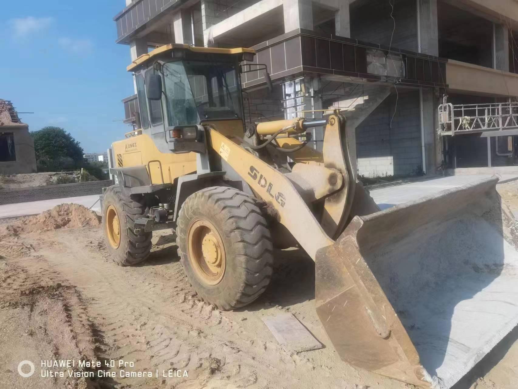 Shandong Lingong LG933L wheel loader