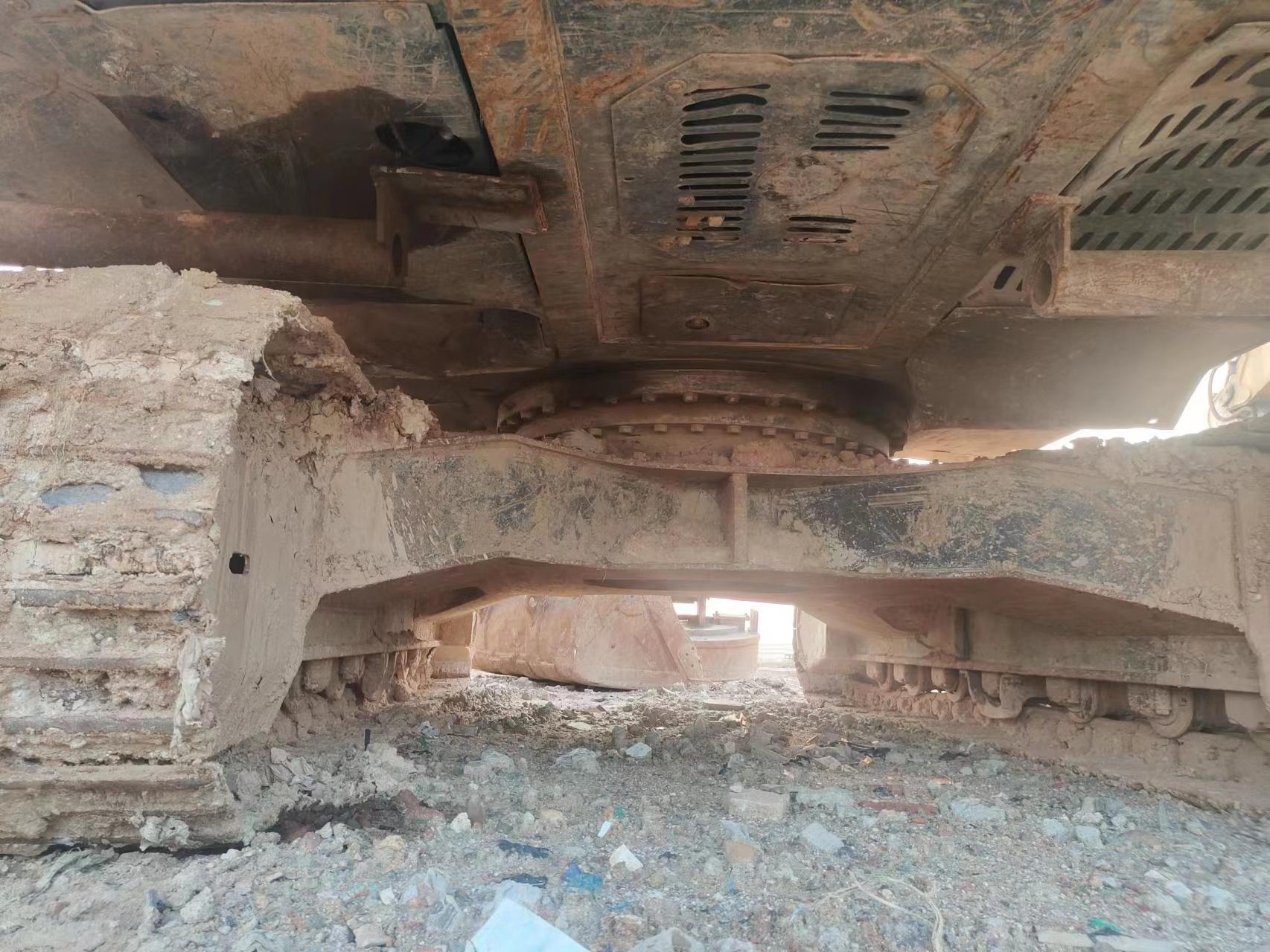 XCMG second hand crawler excavator XE200DA
