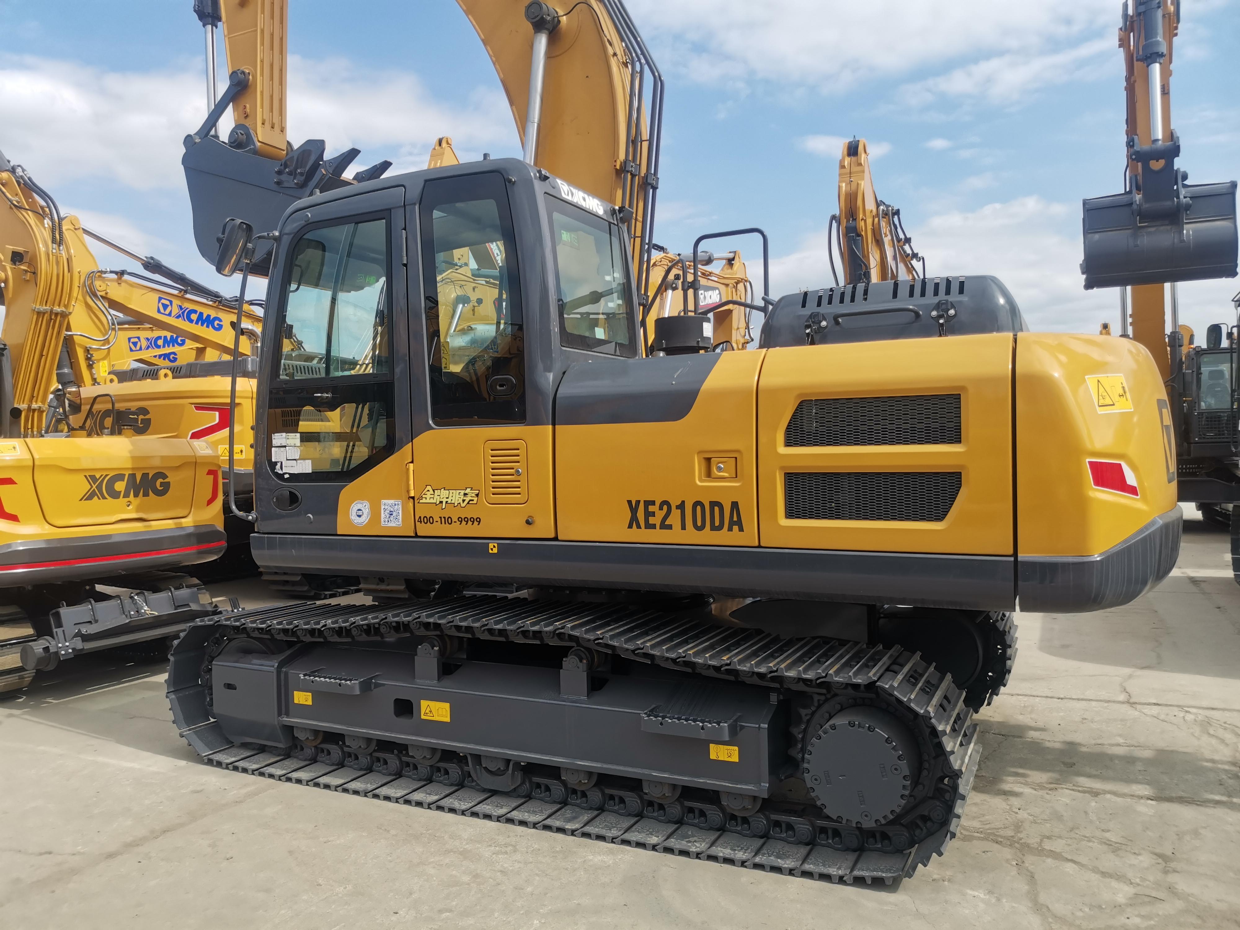 XCMG used Excavator Digger XE210DA