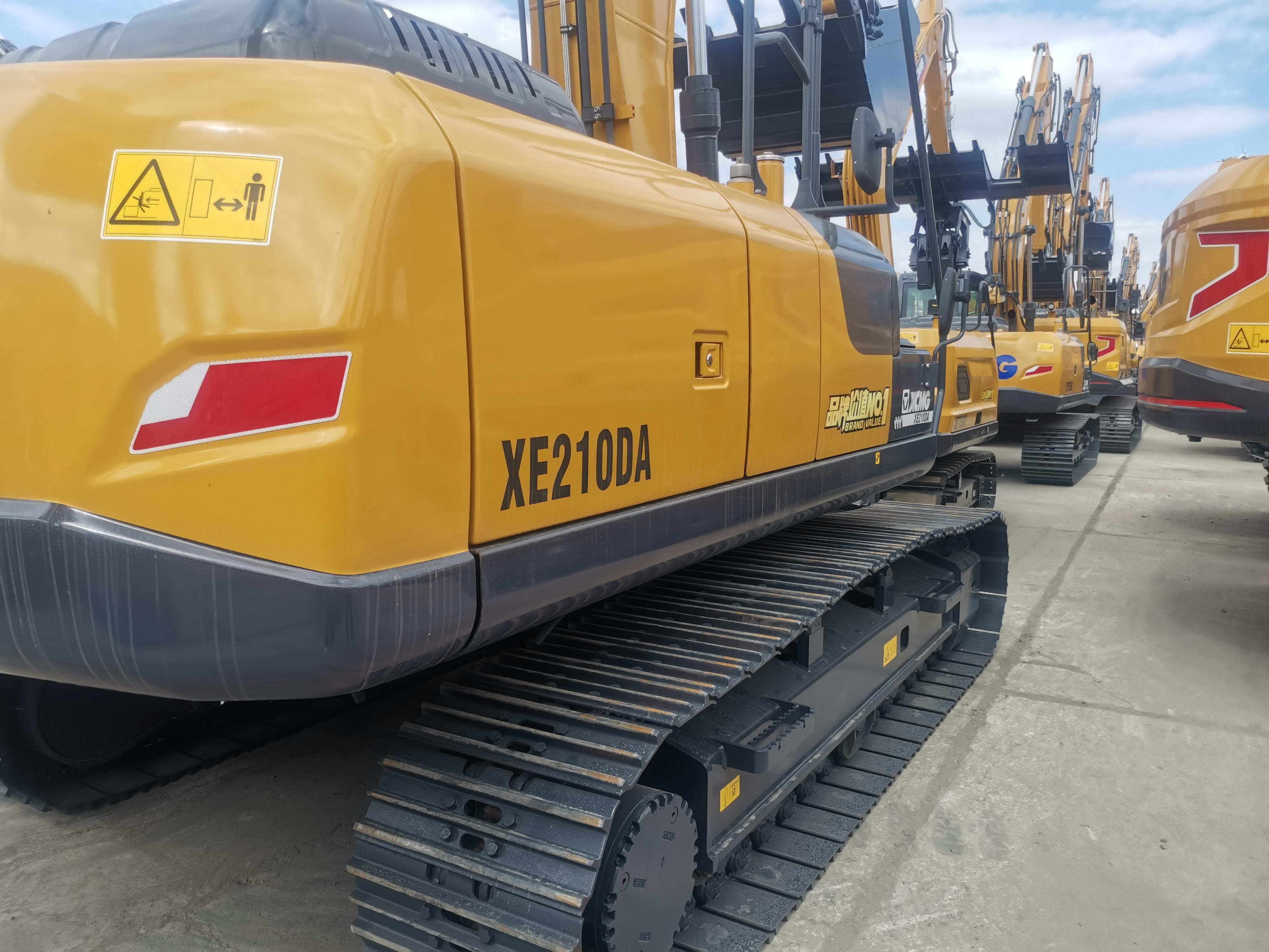 XCMG used Excavator Digger XE210DA