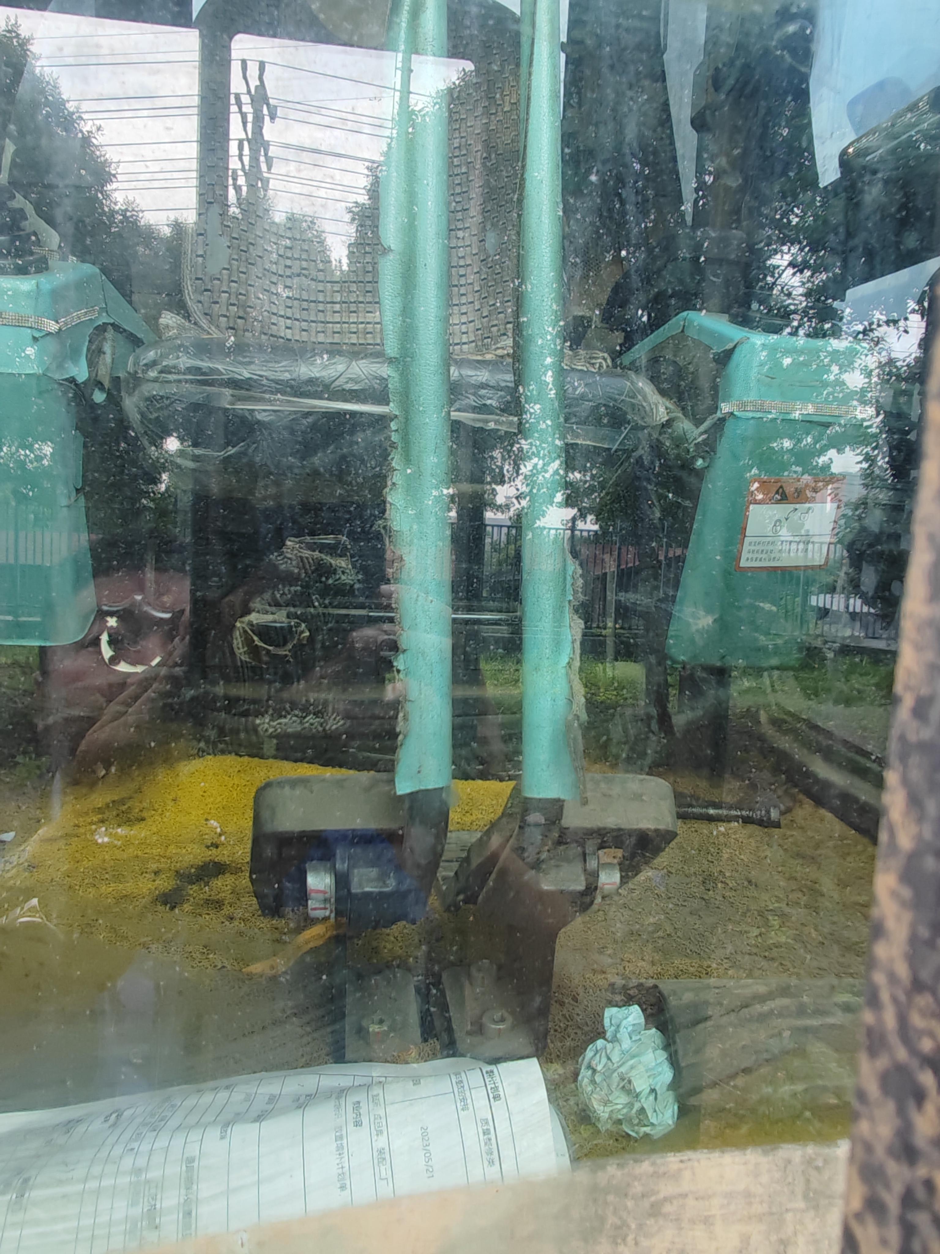 XCMG XE600DK crawler excavator