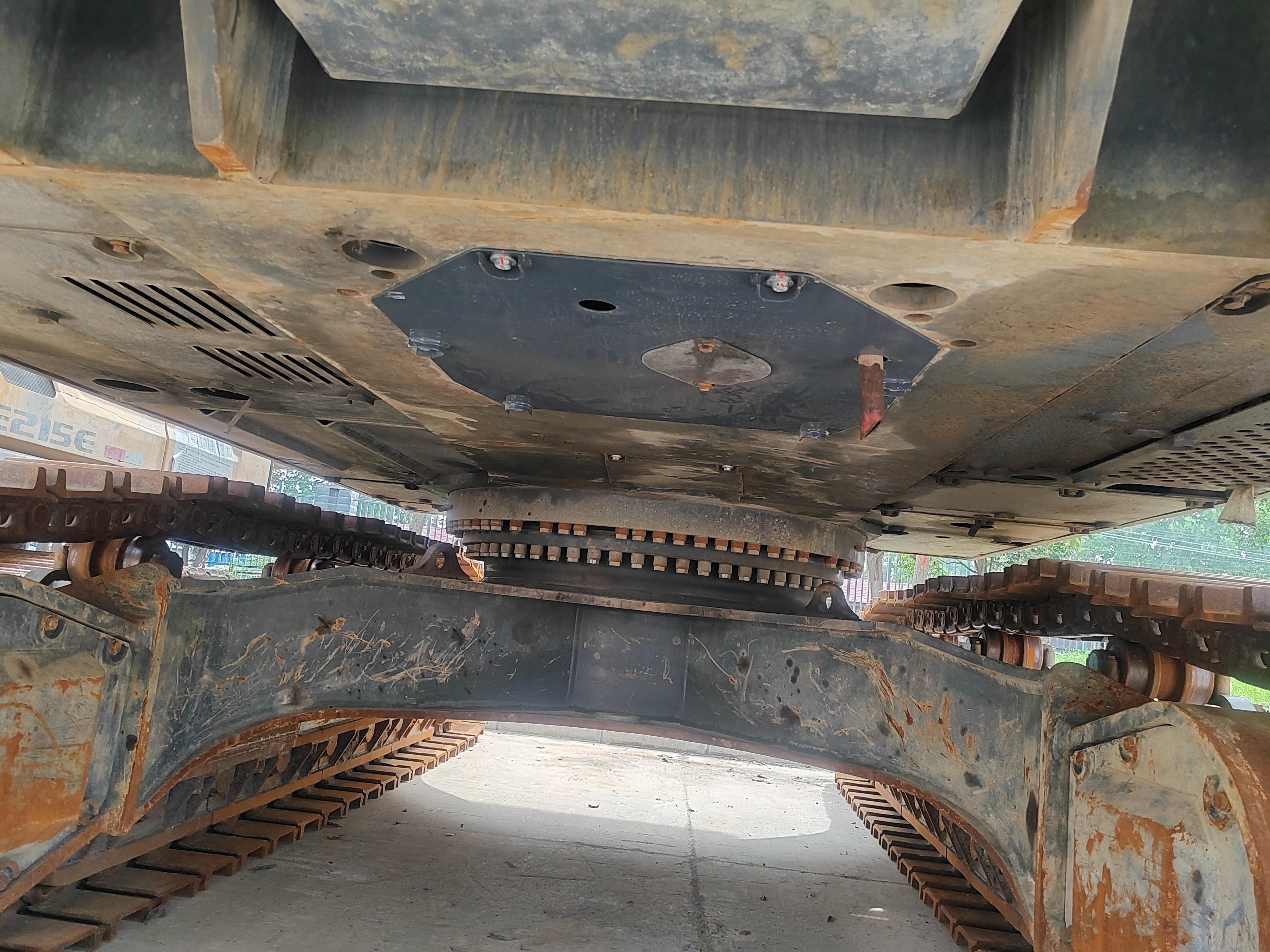 XCMG XE600DK crawler excavator