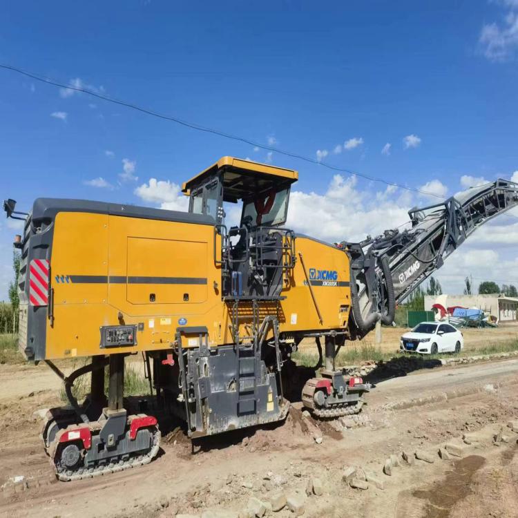 XCMG XM2005K milling machine