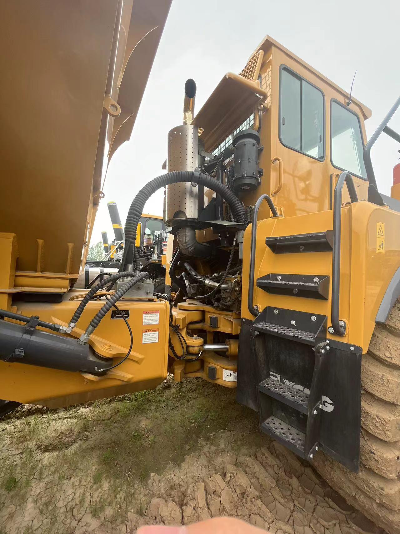 XCMG XDA40 articulated dump truck