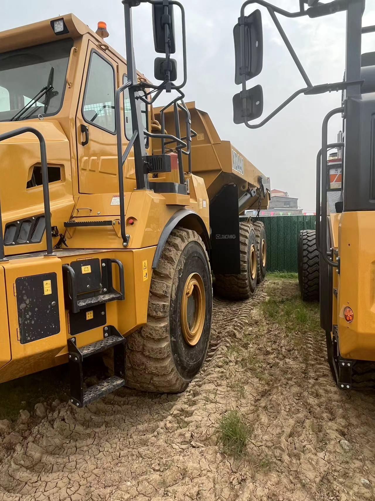 XCMG XDA40 articulated dump truck