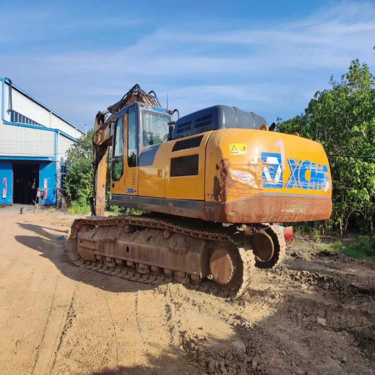 XCMG XE370D crawler excavator XCMG XE370D crawler excavator