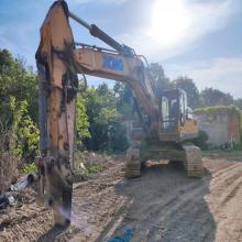 XCMG XE370D crawler excavator