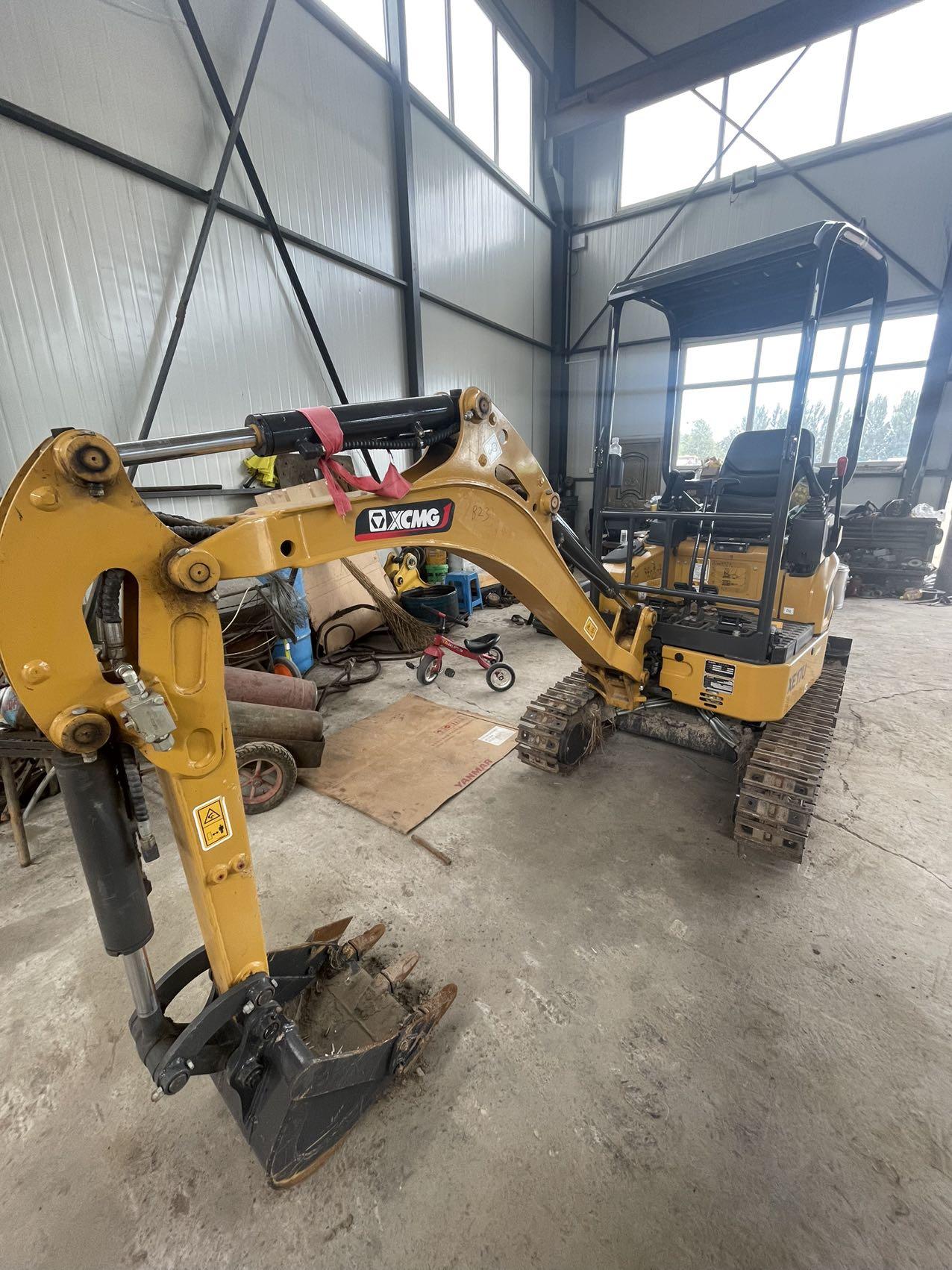 XCMG XE17U(G401) crawler excavator
