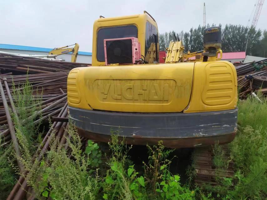 Yuchai YC85-6 crawler excavator