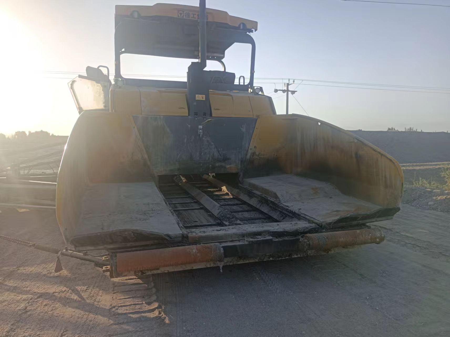 XCMG RP1655 paver