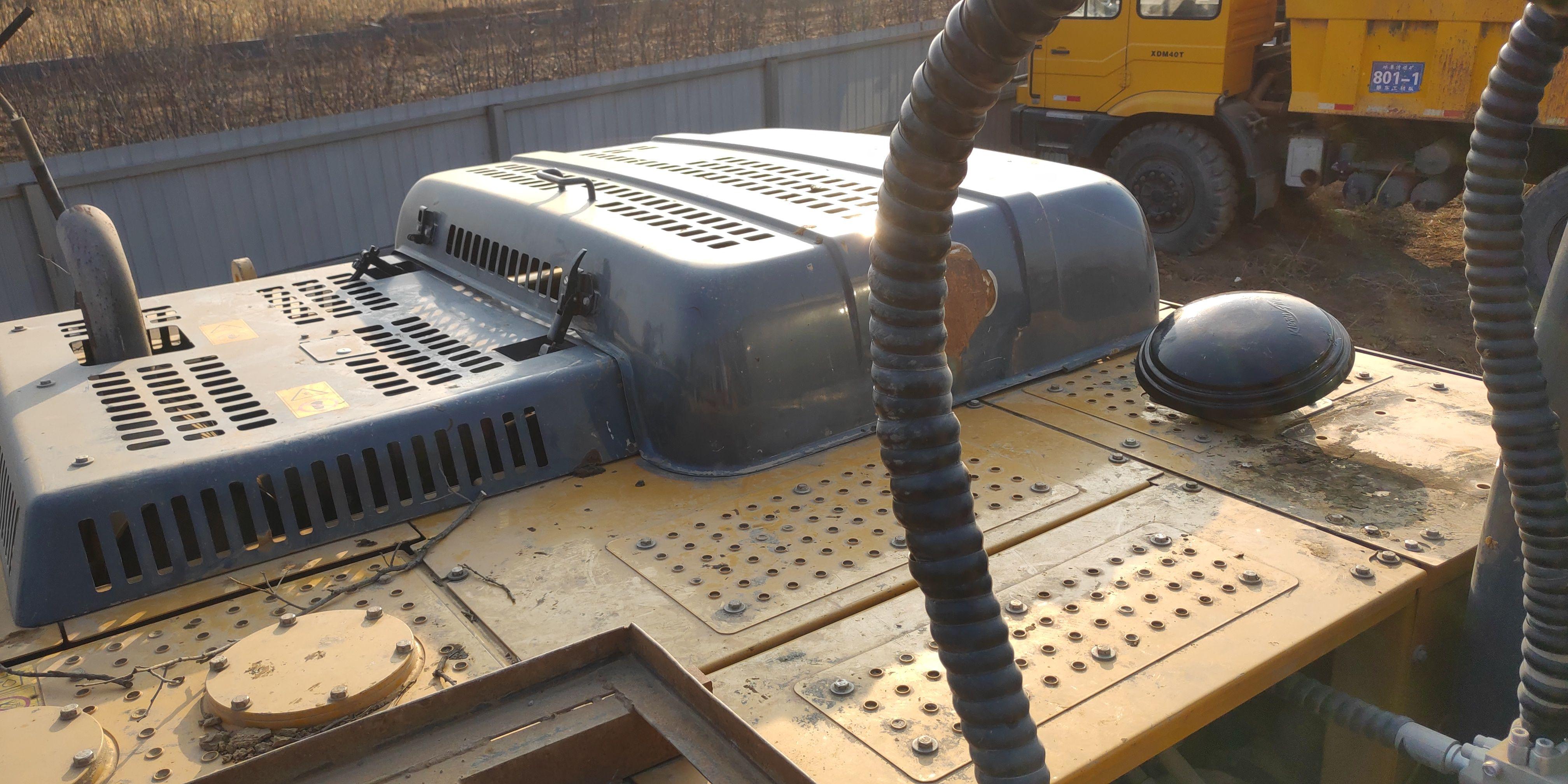 XCMG XE400DK crawler excavator