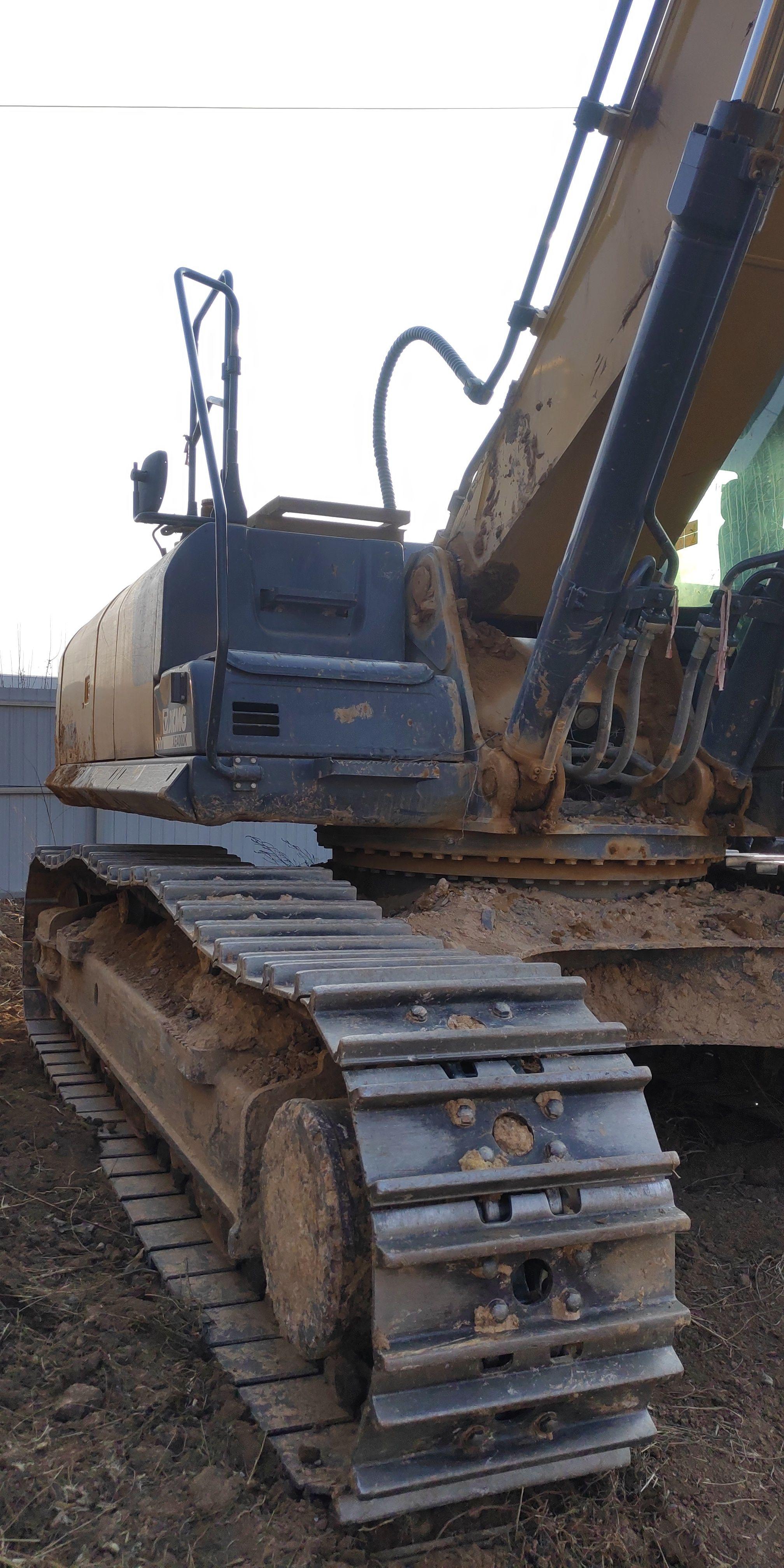 XCMG XE400DK crawler excavator