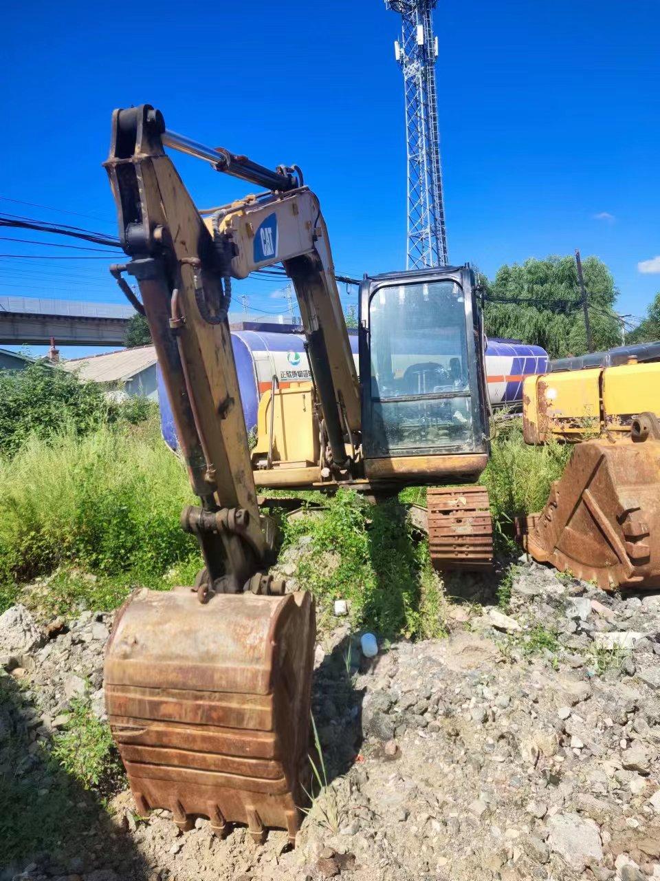 Caterpillar 307B crawler excavator