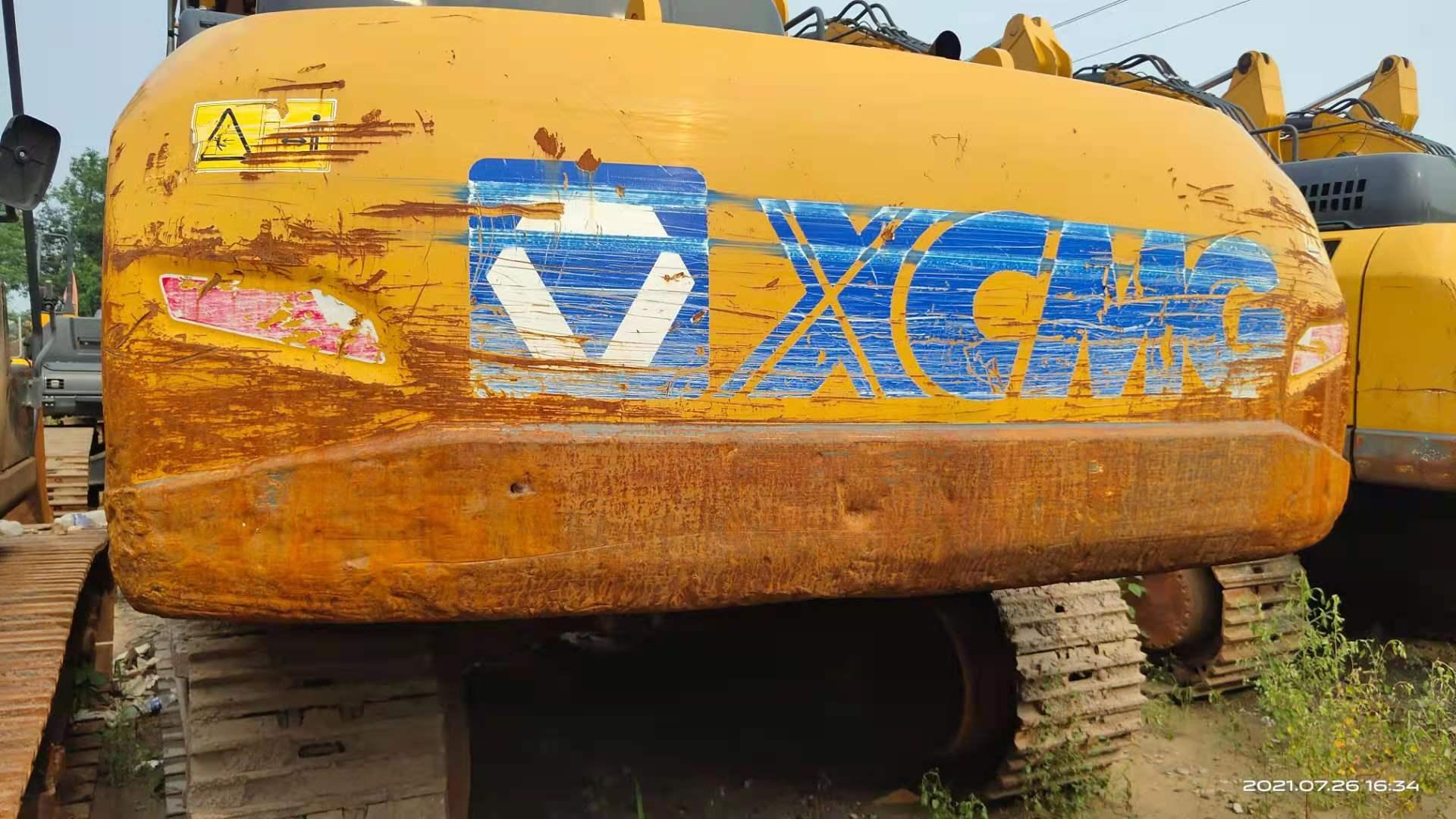 XCMG XE370D crawler excavator