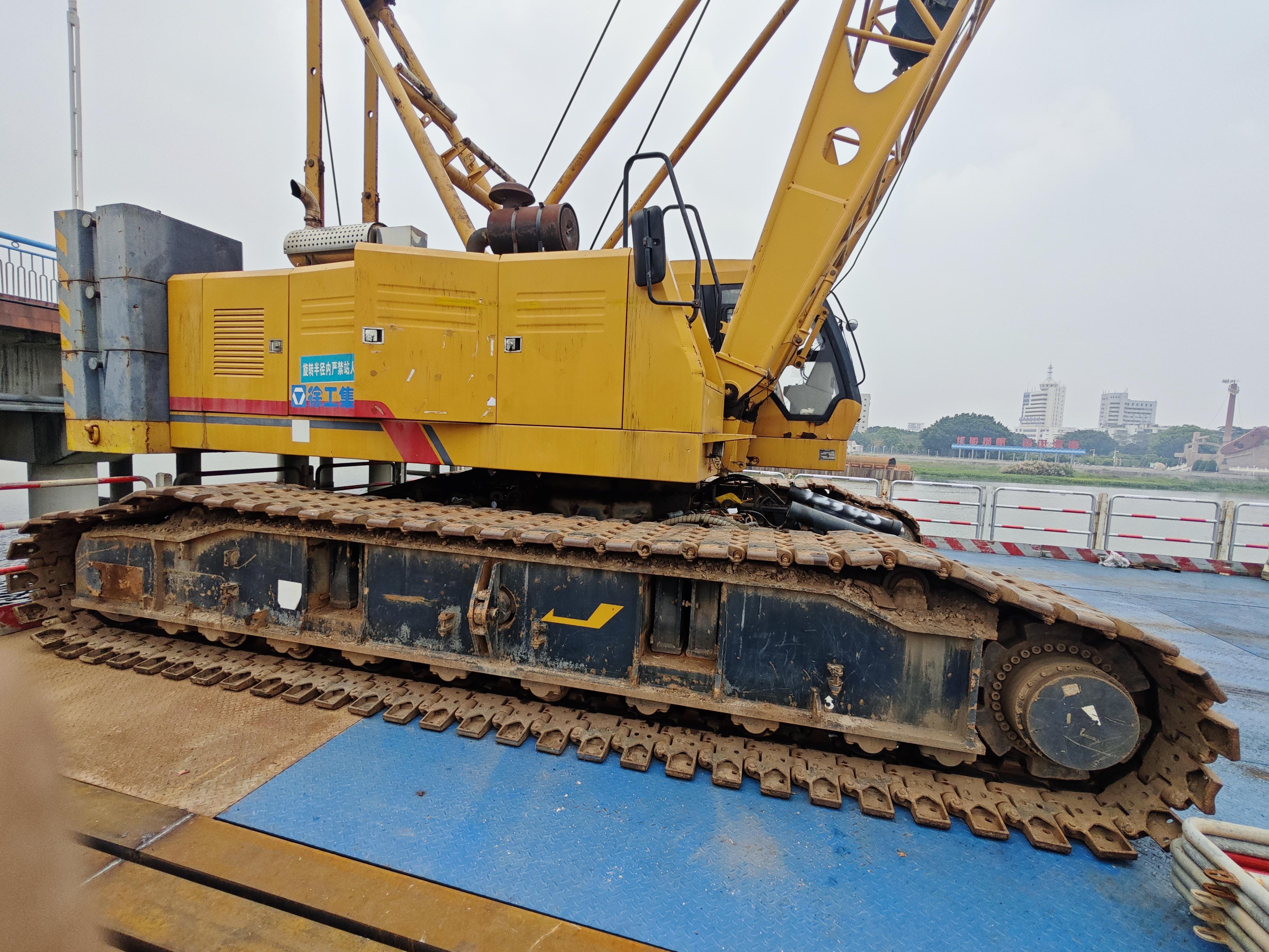 XCMG XGC85 crawler crane