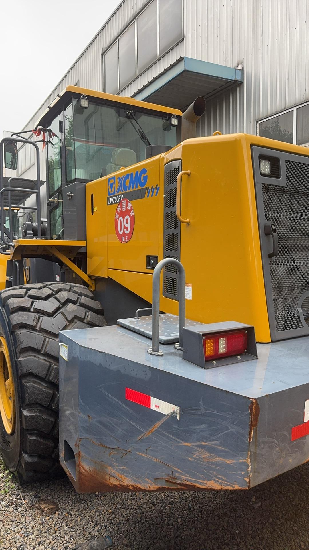 XCMG LW700FV wheel loader